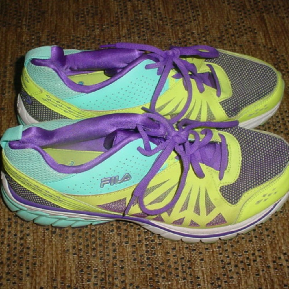 FILA Blue Purple Yellow Athletic Shoes Size 10